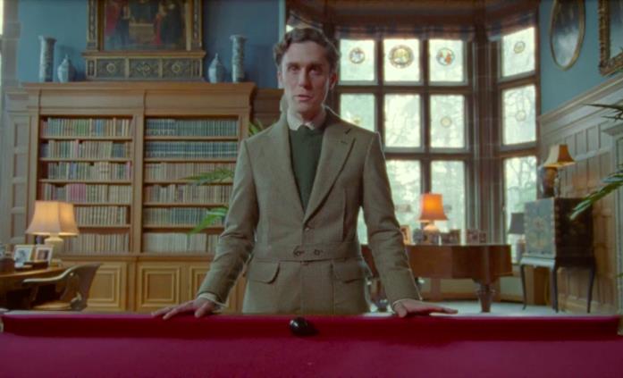 Jack Farthing, interprete del principe Carlo Il principe Carlo discute con Lady Diana in una scena di Spencer