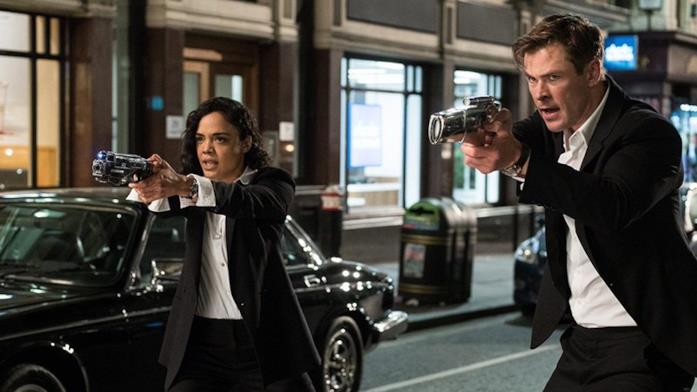 Tessa Thompson e Chris Hemsworth