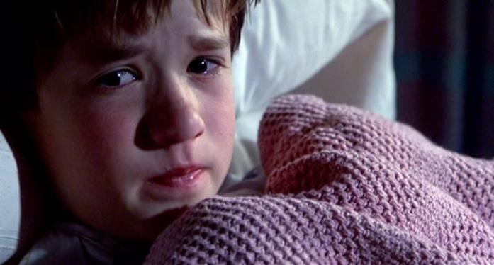 Haley Joel Osment interpreta il piccolo Cole Sear Cole Sear è interpretato da Haley Joel Osment