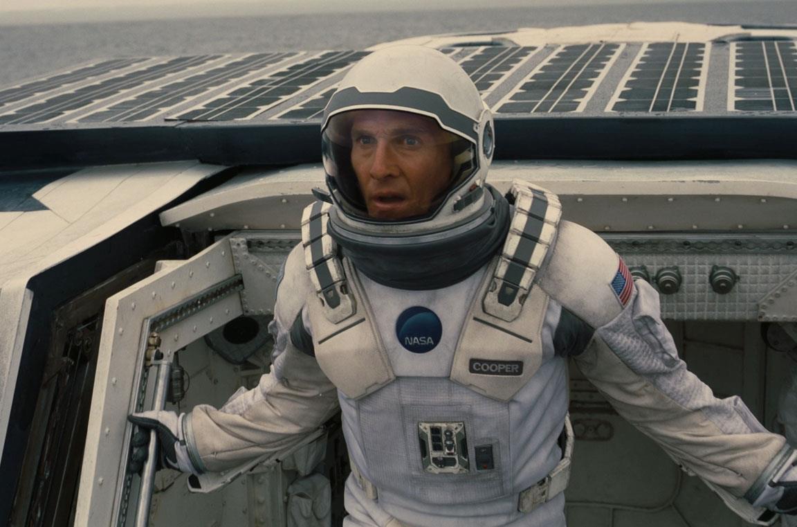 Matthew McConaughey e Anne Hathaway in una scena del film Serenity