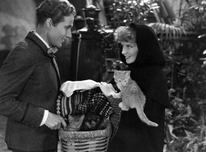 Piccole Donne (1933) Una scena di Piccole Donne con Katherine Hepburn