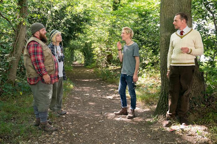 Slaughterhouse spacca, tutto quello che c'è da sapere sul film in arrivo su Netflix Nick Frost, Crispian Mills e Simon Pegg sul set di Slaughterhouse spacca