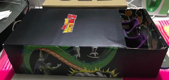 Dragon Ball x Adidas: il packaging Packaging per le scarpe di Dragon Ball di Adidas