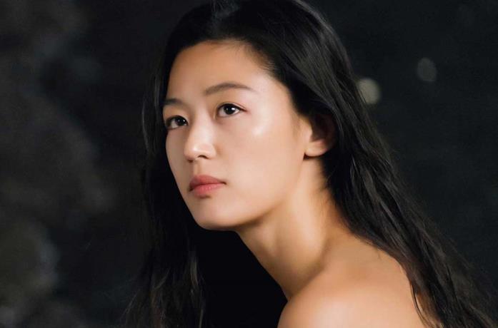Jun Ji Hyun nel film The Legend of the Blue Sea