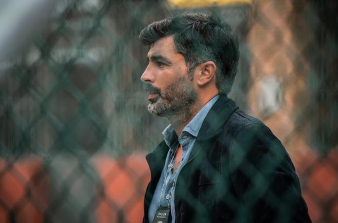 Carmine Recano in una scena della serie TV Mare fuori