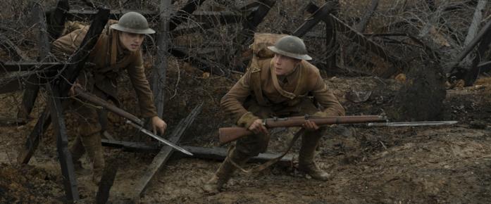 I protagonisti del film Gli attori principali in una scena del film 1917