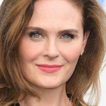 Emily Deschanel