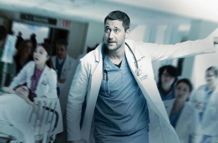 New Amsterdam riporta la storia vera di Eric Manheimer Un'immagine della serie New Amsterdam
