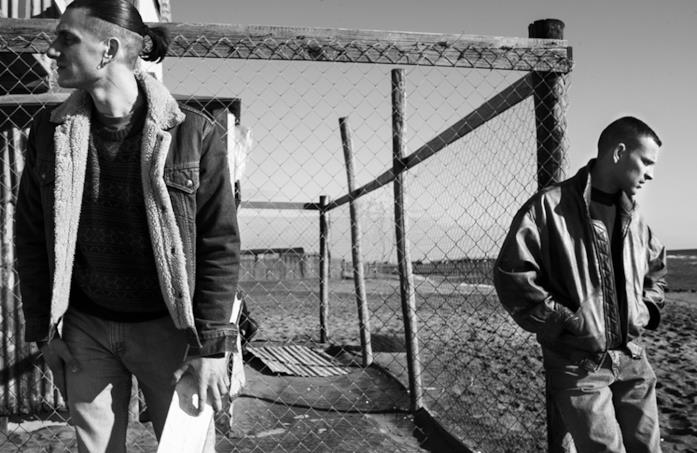 Non essere cattivo, l'ultimo film del compianto Caligari Luca Marinelli e Alessandro Borghi in una scena del film