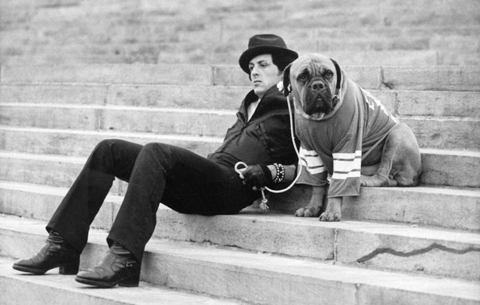 Sylvester Stallone sul set di Rocky nel 1975