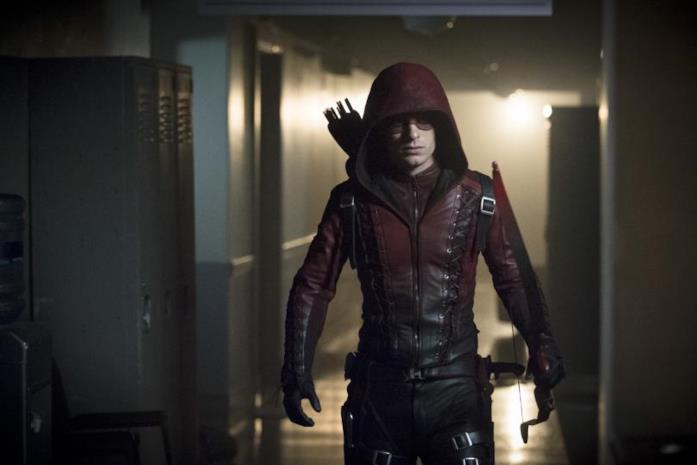 Colton Haynes in un'immagine da Arrow