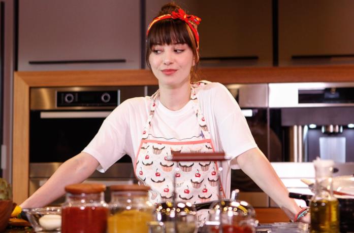 Özge Gürel, protagonista di Bitter Sweet - Ingredienti d'amore