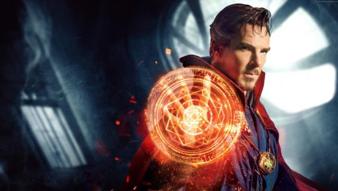 Un primo piano di Doctor Strange nel poster ufficiale del film