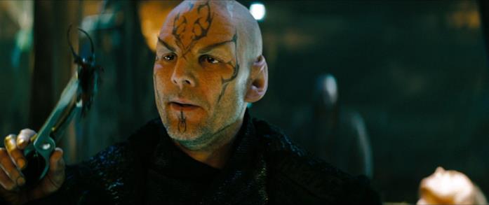 Eric Bana è il capitano Nero in Star Trek - Il Futuro ha inizio Una scena di Star Trek - Il Futuro ha inizio