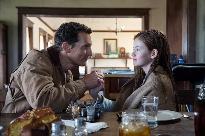 Interstellar, Matthew McConaughey papà galattico Una scena del film