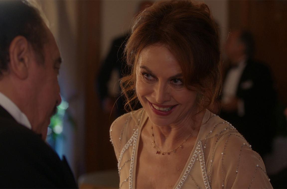 Elena Sofia Ricci nella fiction Don Matteo