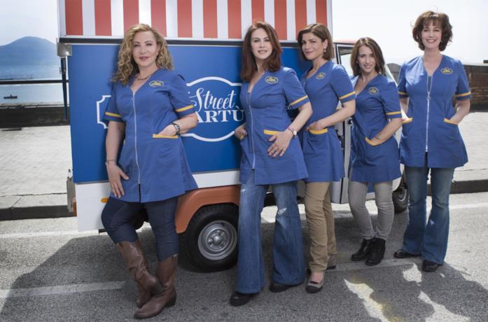 Il cast di Vivi e lascia vivere