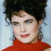 Elizabeth McGovern