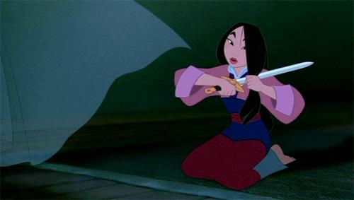 Mulan Mulan si taglia i capelli