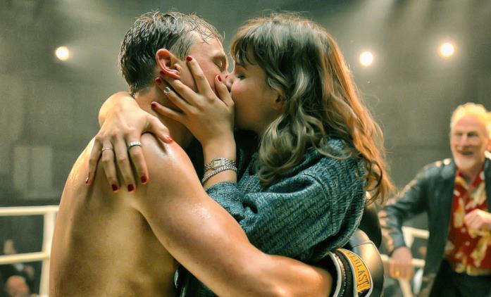 Il bacio sul ring tra Isi & Ossi