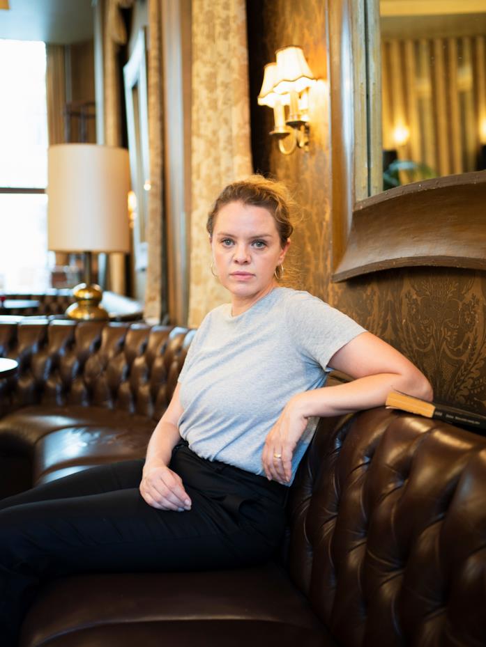 E domani il mondo intero: il film tedesco di Netflix che esplora violenza e antifascismo Una foto-ritratto di Julia von Heinz