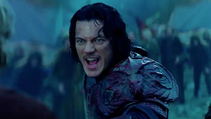Luke Evans in una scena di Dracula Untold
