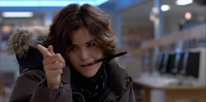 The Breakfast Club: trama, cast e curiosità dal film di John Hughes Ally Sheedy in una scena dal film The Breakfast Club
