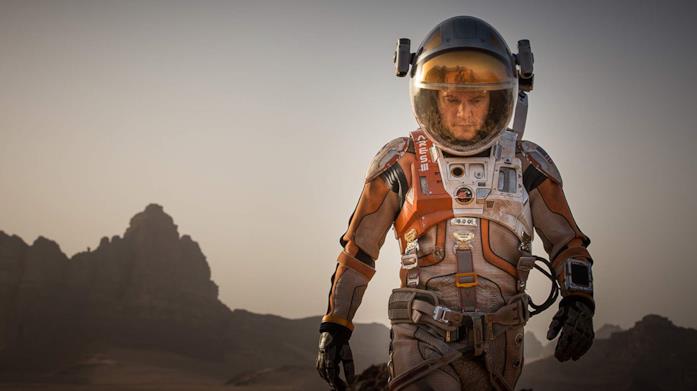 Matt Damon in una scena del film The Martian