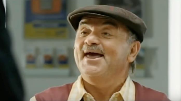 Benvenuti al Sud - Scapece Il signor Scapece in una scena di Benvenuti al Sud