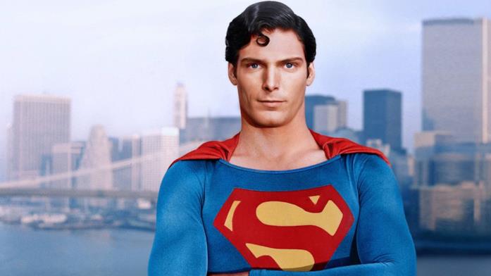 Christopher Reeve interpreta Superman Superman è interpretato da Christopher Reeve
