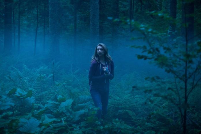 Sara Price sperduta nella terribile foresta di Jukai Sara Price è interpretata da Natalie Dormer