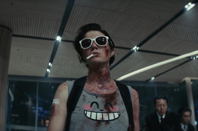 Mary Elizabeth Winstead in una scena del film Kate