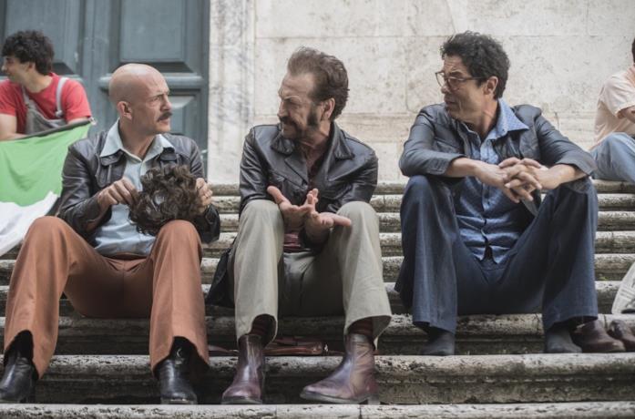 Gianmarco Tognazzi, Marco Giallini e Alessandro Gassmann in una scena di Non ci resta che il crimine