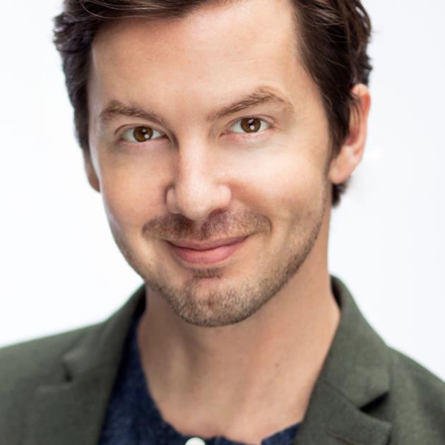 Next photo of Erik Stocklin