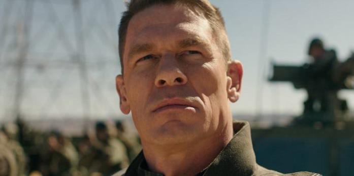 Un primo piano di John Cena in Bumblebee