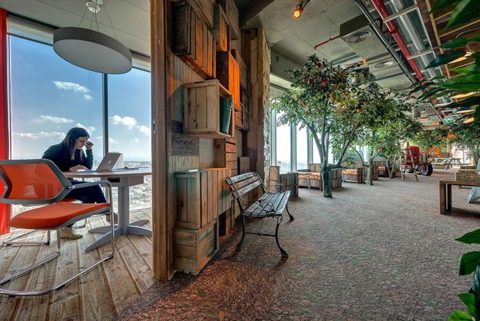 La sede di Google a Tel Aviv Interni degli uffici della sede di Google a Tel Aviv