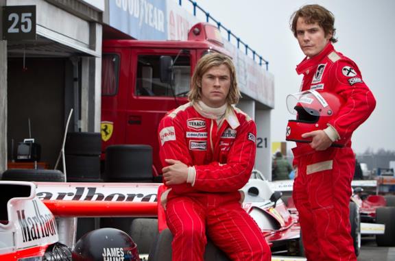 Chris Hemsworth e Daniel Brühl sono James Hunt e Niki Lauda in Rush