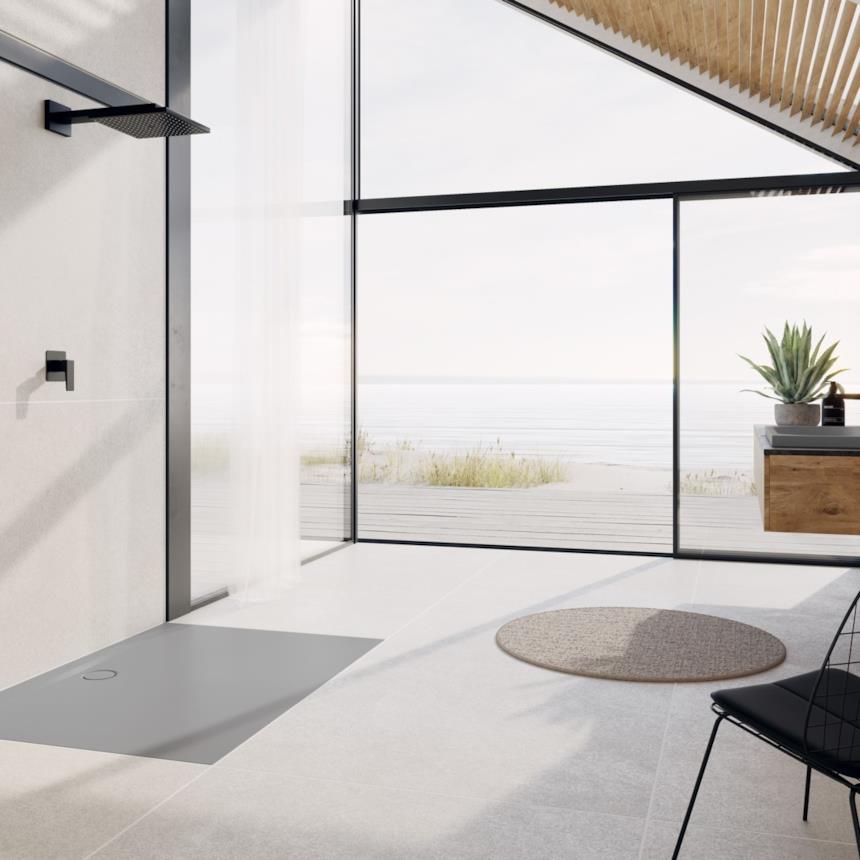Bagno con doccia open space moderna