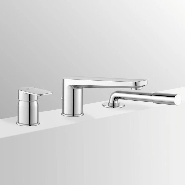 Gruppo bordo vasca a 3 fori, bocca d’erogazione con deviatore integrato