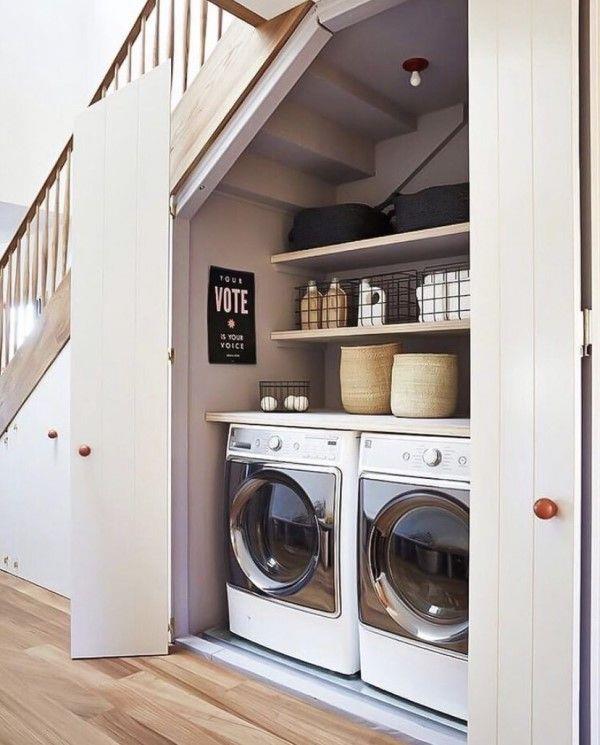 Lavatrice e asciugatrice nel sottoscala