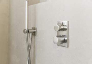 Qual è la differenza tra miscelatore a due e a tre vie?