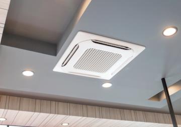 I vantaggi del condizionatore a soffitto: scopri se fa al caso tuo