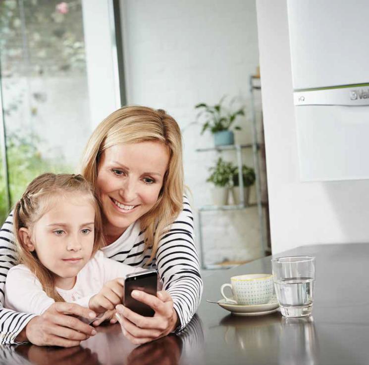 Mamma imposta la caldaia Vaillant tramite smartphone