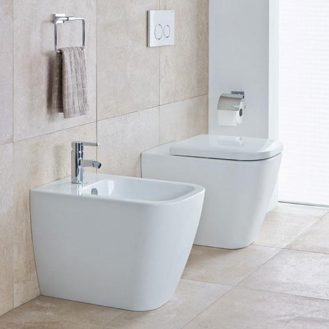 Wc e bidet Duravit Happy D.2 in ceramica bianca