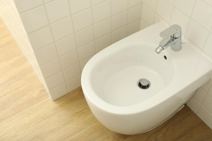 Bidet con troppopieno