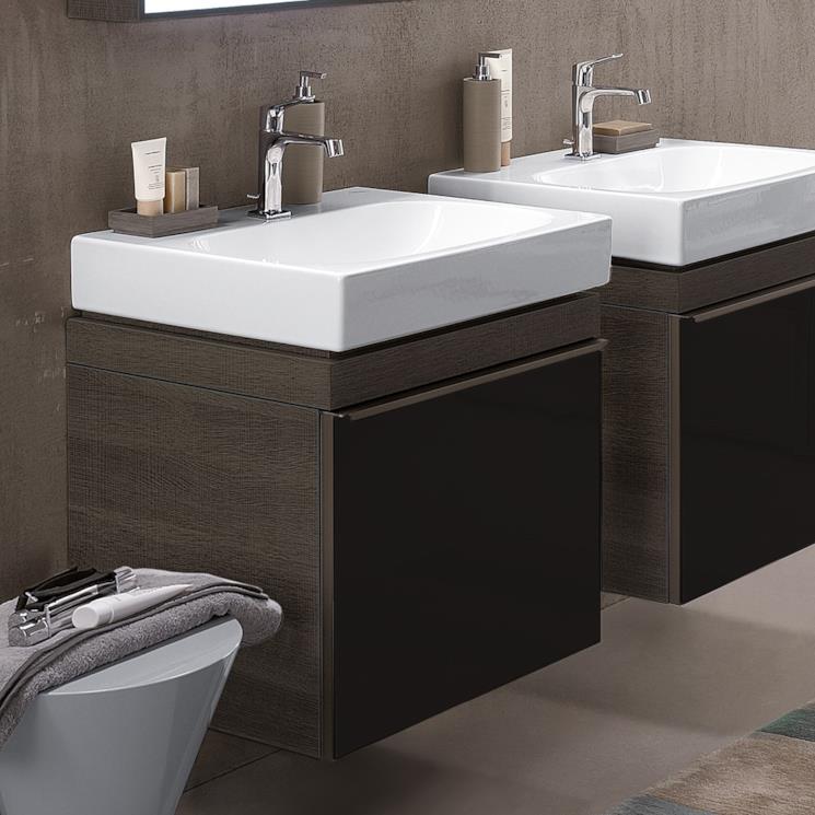 Mobile moderno in rovere marrone Geberit Citterio