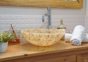 L’eleganza e il fascino di un lavabo in vetro