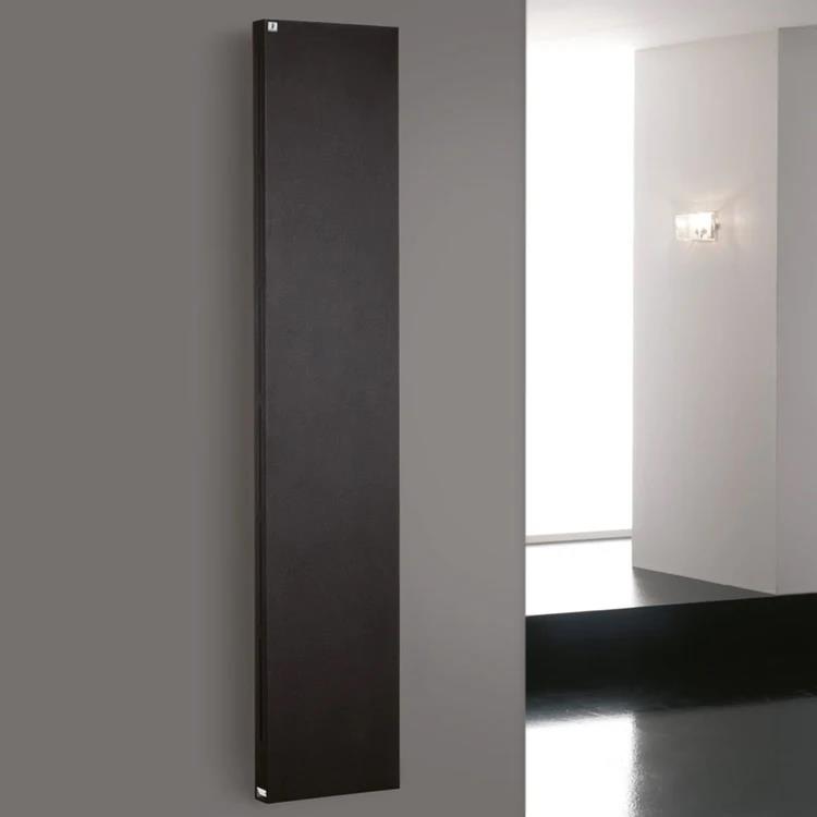 Radiatore verticale nero