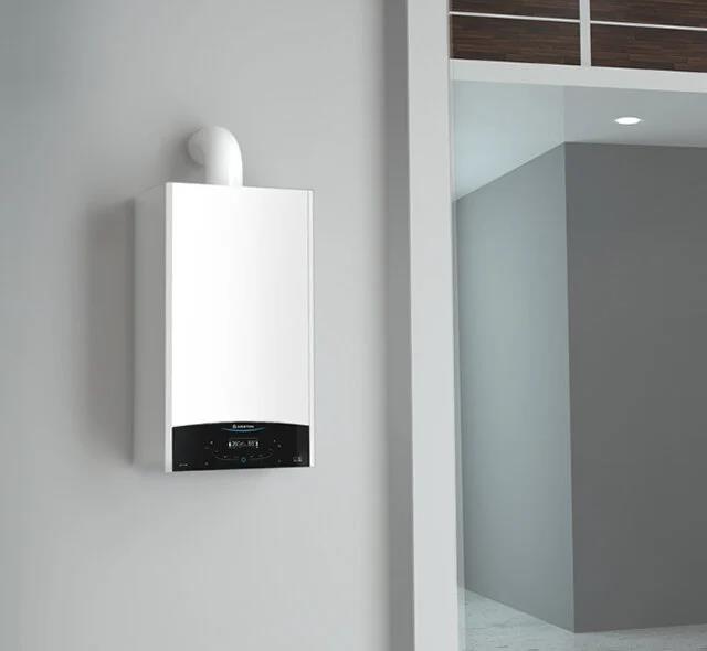 Caldaia murale a condensazione con connettività integrata