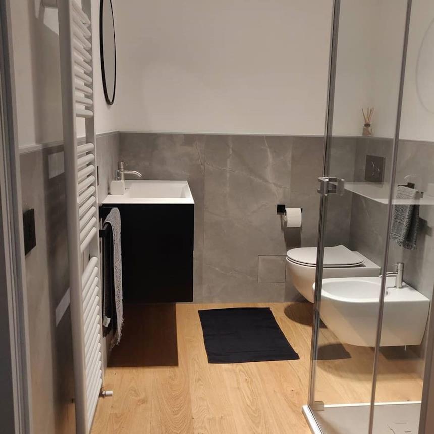 Bagno piccolo senza finestra Flaminia